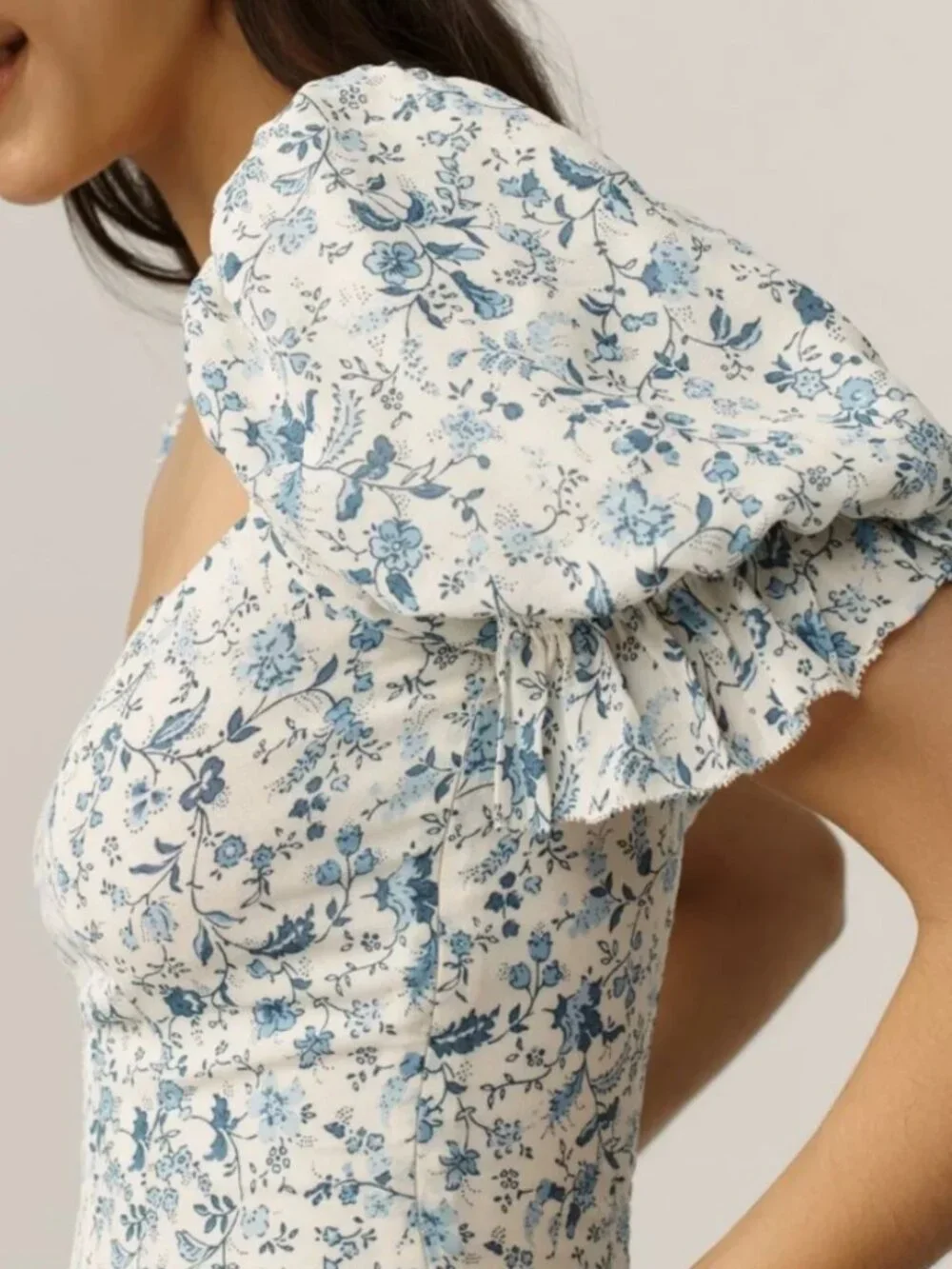 Reformation Marin Top Sz2 Nile Blue Ivory Floral French Blouse